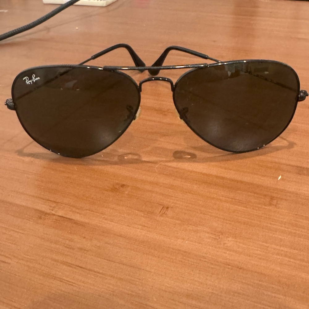 Ray-Ban Black Aviator Sunglasses